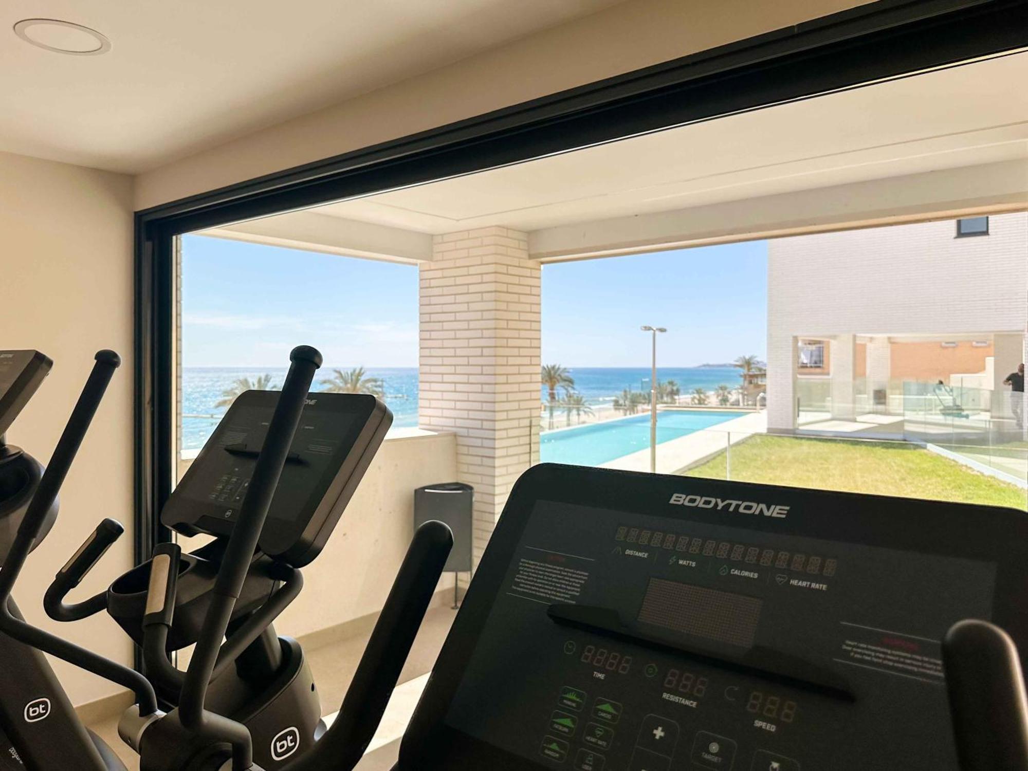 Lantia. Amaneceres De Ensueno Y Piscina Con Vistas Apartment El Campello Exterior foto