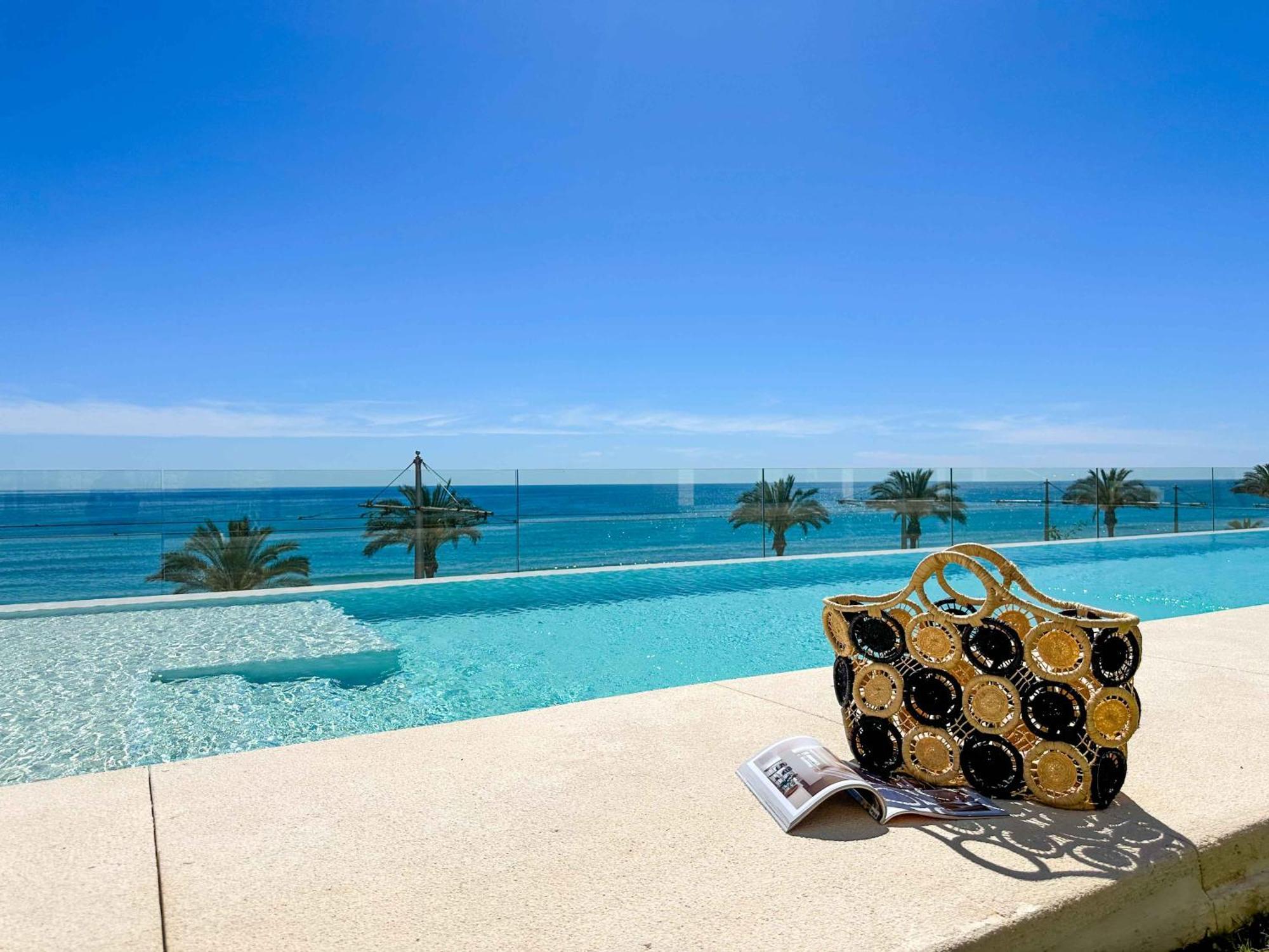 Lantia. Amaneceres De Ensueno Y Piscina Con Vistas Apartment El Campello Exterior foto